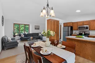 443 Market St S, Shakopee, MN 55379 - Photo 16