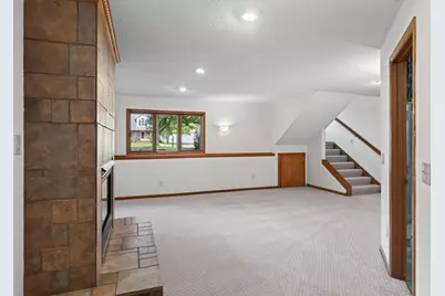 443 Market Street S, Shakopee, MN 55379 - Photo 20