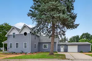 802 S Garden St, Lake City, MN 55041 - Photo 2