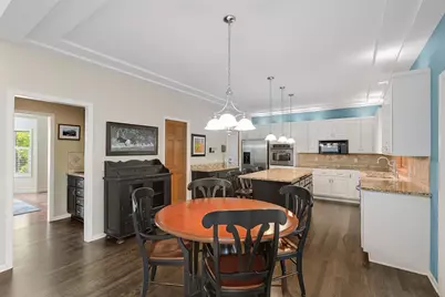 26335 Peach Circle, Excelsior, MN 55331 - Photo 6