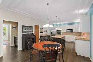 26335 Peach Cir, Excelsior, MN 55331 - Photo 6
