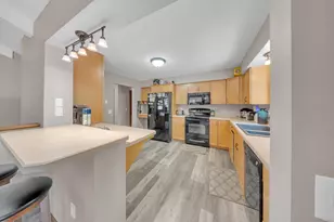 6864 Jeremy Ct, Eden Prairie, MN 55346 - Photo 6