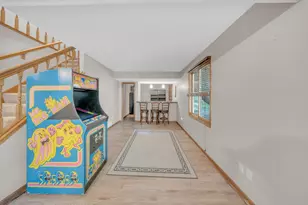 6864 Jeremy Ct, Eden Prairie, MN 55346 - Photo 20