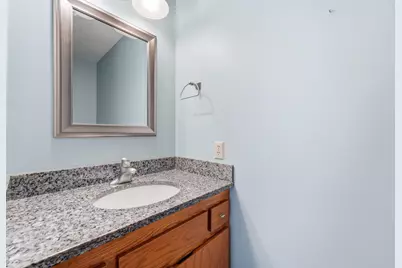 386 Bear Avenue S, Vadnais Heights, MN 55127 - Photo 18