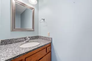 386 Bear Ave S, Vadnais Heights, MN 55127 - Photo 18