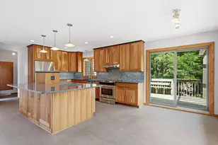 386 Bear Ave S, Vadnais Heights, MN 55127 - Photo 14