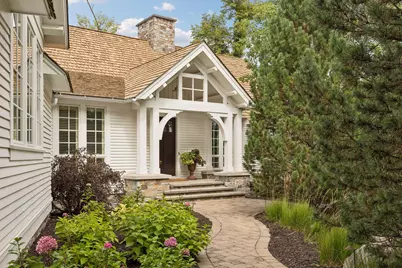 1625 Locust Hills Trail, Wayzata, MN 55391 - Photo 2