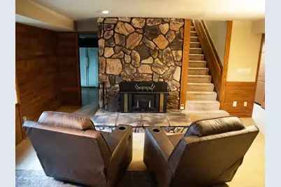990 Blackoak Road, Eau Claire, WI 54701 - Photo 16