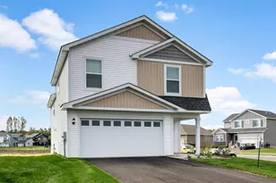 607 Redwood Loop N, Cambridge, MN 55008 - Photo 2