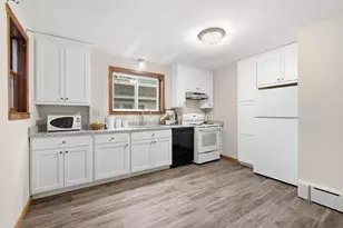 1822 Iglehart Ave, Saint Paul, MN 55104 - Photo 10