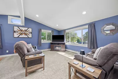 536 4th Street N, Winsted, MN 55395 - Photo 6