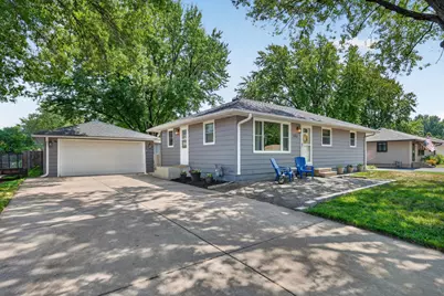 1257 Guthrie Avenue N, Oakdale, MN 55128 - Photo 4