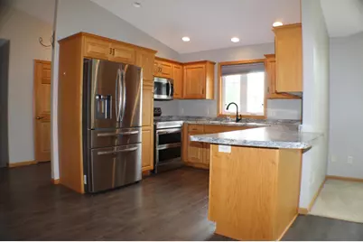913 Anderson Way, Alexandria, MN 56308 - Photo 4