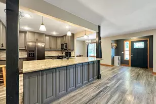 1024 5th St SW, Willmar, MN 56201 - Photo 6