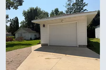 1024 5th Street SW, Willmar, MN 56201 - Photo 30