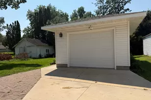 1024 5th St SW, Willmar, MN 56201 - Photo 30