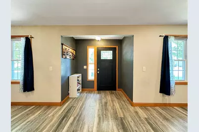 1024 5th Street SW, Willmar, MN 56201 - Photo 4