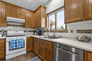 5655 154th St E, Faribault, MN 55021 - Photo 6