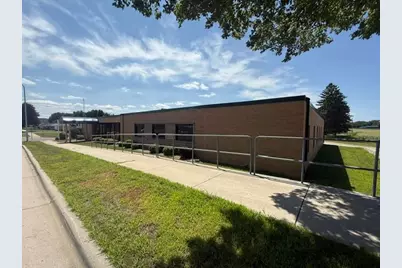 602 N Jackson Avenue, Springfield, MN 56087 - Photo 4