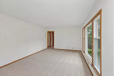 9908 Humboldt Avenue S, Bloomington, MN 55431 - Photo 6