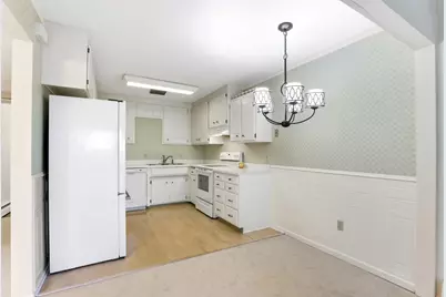 6061 Paris Avenue N #2C, Stillwater, MN 55082 - Photo 4