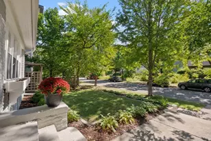 1055 Goodrich Ave, Saint Paul, MN 55105 - Photo 4