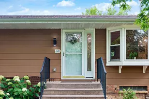 1643 Millwood Ave, Roseville, MN 55113 - Photo 4