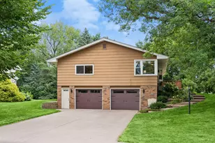 1643 Millwood Ave, Roseville, MN 55113 - Photo 1