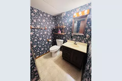 508 Kneale Avenue S, Thief River Falls, MN 56701 - Photo 38