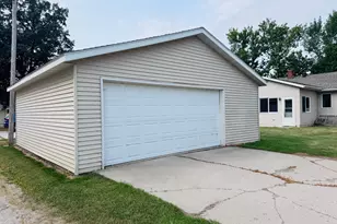 508 Kneale Ave S, Thief River Falls, MN 56701 - Photo 48