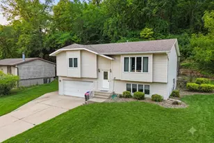 2261 Brooks Ave, Red Wing, MN 55066 - Photo 2