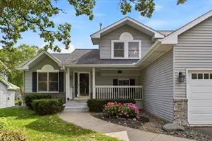 19858 Jaguar Ave, Lakeville, MN 55044 - Photo 2
