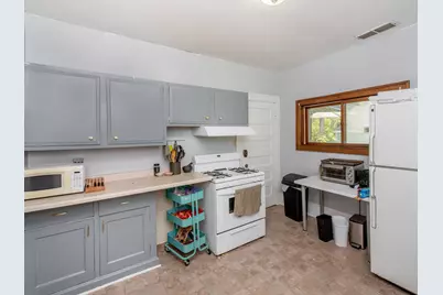 1718 Hague Avenue, Saint Paul, MN 55104 - Photo 32