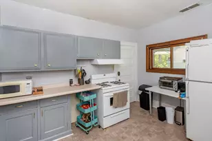 1718 Hague Ave, Saint Paul, MN 55104 - Photo 32