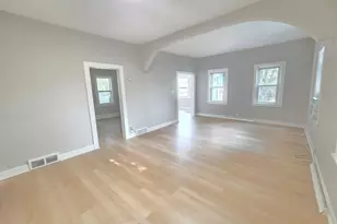 712 Maple St W, Stillwater, MN 55082 - Photo 10