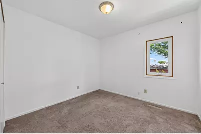 995 Rose Avenue E, Saint Paul, MN 55106 - Photo 18