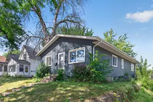 995 Rose Ave E, Saint Paul, MN 55106 - Photo 30