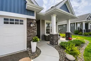 12504 Waterside Ct, Rogers, MN 55374 - Photo 2