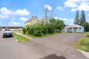 3201 Chestnut St, Duluth, MN 55806 - Photo 16