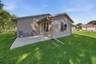 148 Highland Circle, Zumbrota, MN 55992 - Photo 4