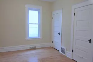 738 Magnolia Ave E, Saint Paul, MN 55106 - Photo 8