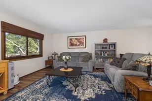 7201 Pontiac Cir, Chanhassen, MN 55317 - Photo 4
