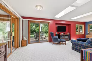 5356 Holiday Rd, Minnetonka, MN 55345 - Photo 12