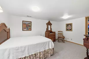 5356 Holiday Rd, Minnetonka, MN 55345 - Photo 34