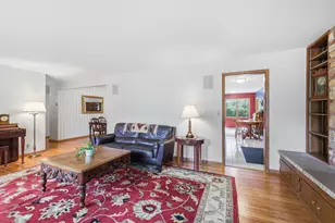 5356 Holiday Rd, Minnetonka, MN 55345 - Photo 6