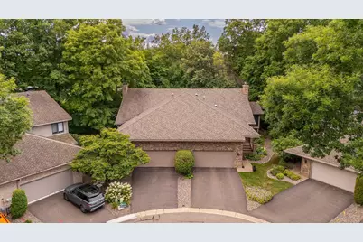 1106 Hollybrook Road, Wayzata, MN 55391 - Photo 1