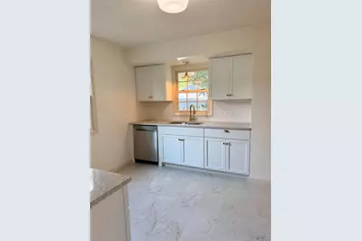 738 22nd Avenue N, South Saint Paul, MN 55075 - Photo 6