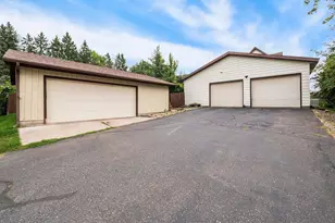 401 River Bluff Ave, Sandstone, MN 55072 - Photo 52