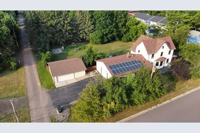 401 River Bluff Avenue, Sandstone, MN 55072 - Photo 2