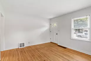2099 Minnehaha Ave E, Saint Paul, MN 55119 - Photo 4